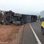 Heridas dos personas al chocar un coche y un camión en la carretera N-344, en Yecla (Murcia)