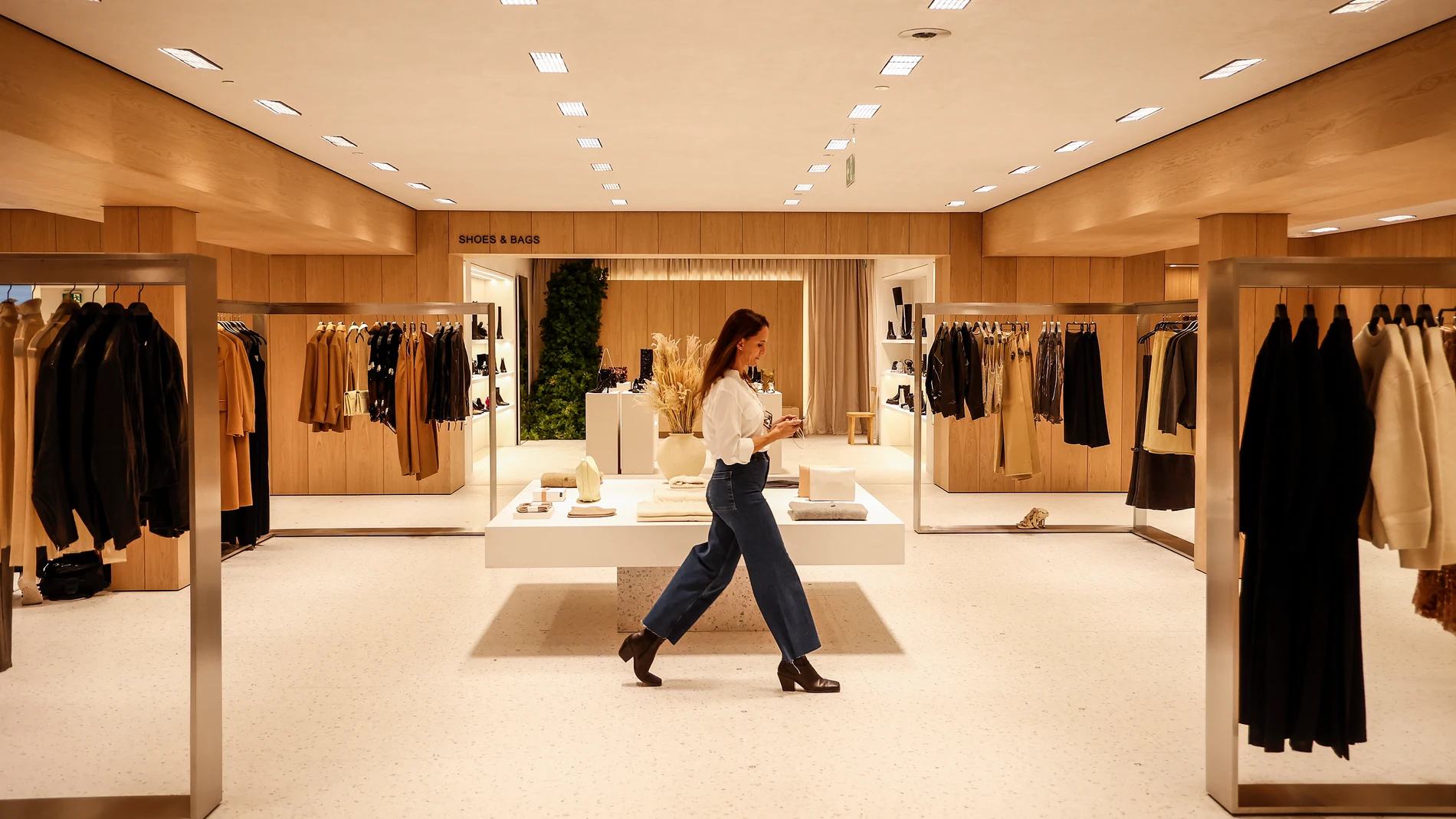 Así es el nuevo Zara de València: un modelo que sólo existe en tres  ciudades del mundo