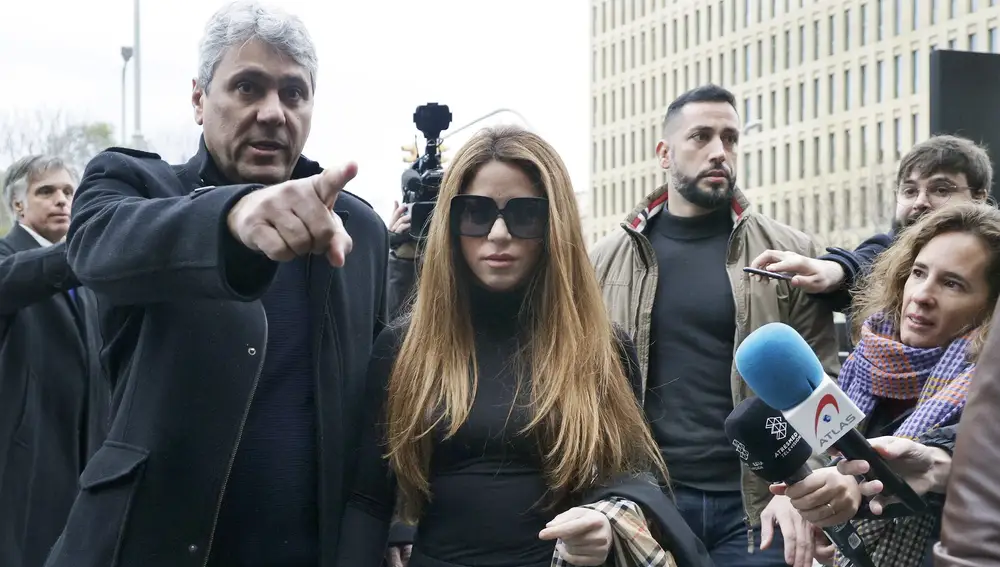a cantante colombiana Shakira acudió al Juzgado de primera instancia y familia número 18 de Barcelona para firmar el acuerdo sobre la custodia de sus hijos