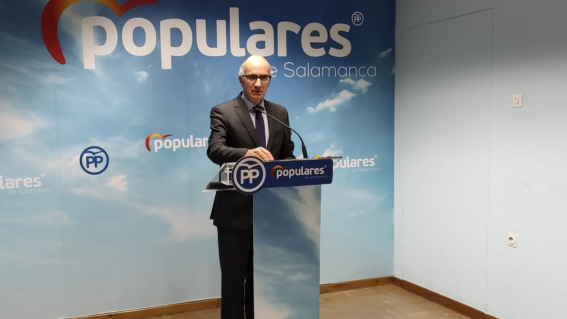 El presidente del PP de Salamanca, Javier Iglesias, después del Comité Ejecutivo Provincial donde ha anunciado su renuncia a continuar en el cargo