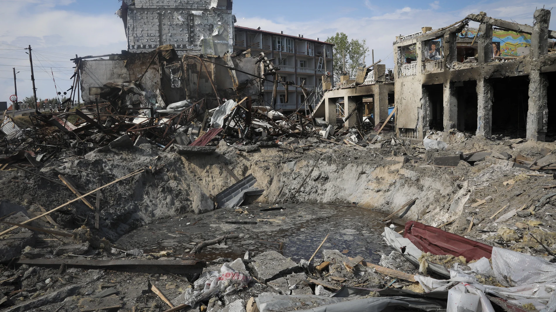 Imagen de la destrucción de un hotel en Odesa después de un bombardeo ruso este año