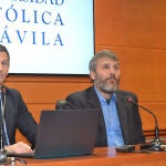 Ricardo Reier, director de la Escuela de Negocios Ávila Business School de la UCAV, y David Martín, abogado y socio Director Área Jurídico Laboral y RRHH Addit, presentan la jornada