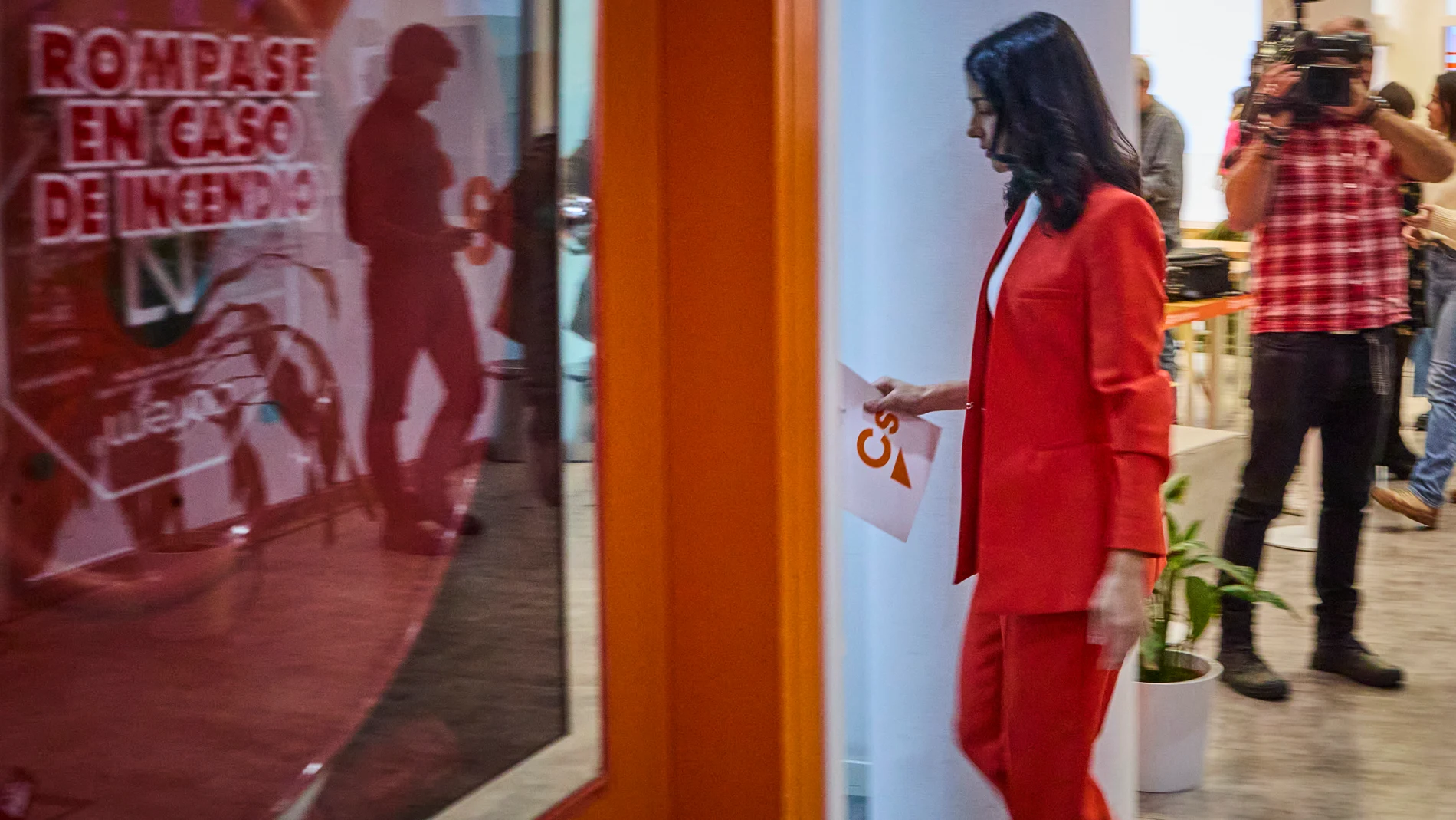 La líder de Ciudadanos, Inés Arrimadas en una imagen de archivo en la sede del partido naranja.