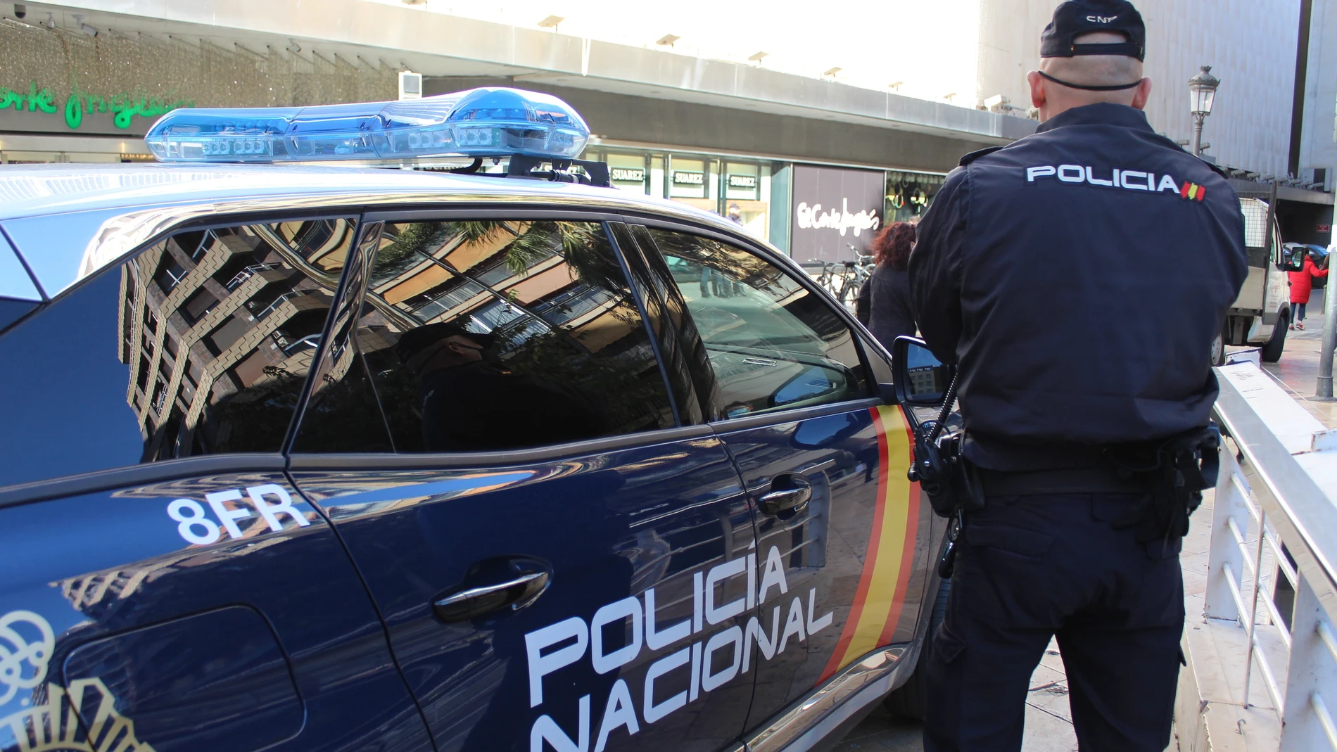 El detenido confesó que había quemado la puerta de su vivienda