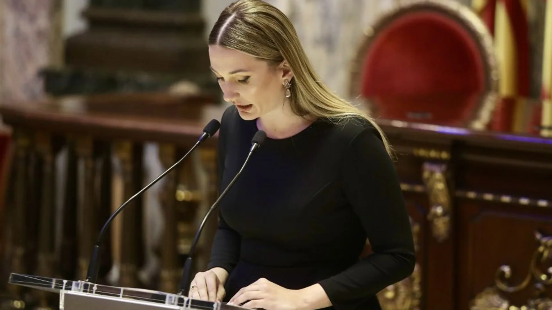 La Fallera Mayor de Valencia, Laura Mengó