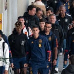 Varios jugadores de la selección española de fútbol a su llegada a la terminal T-4 del Aeropuerto Adolfo Suárez Madrid-Barajas