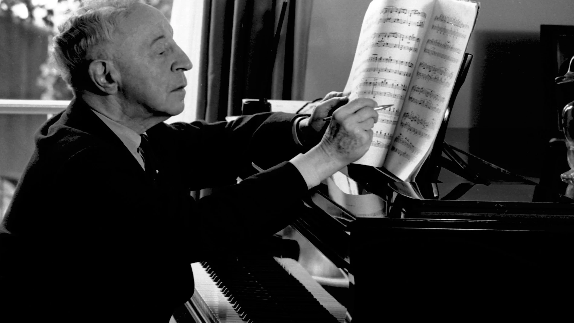 El debut profesional de Arthur Rubinstein como pianista fue en 1900, con partitura de Mozart