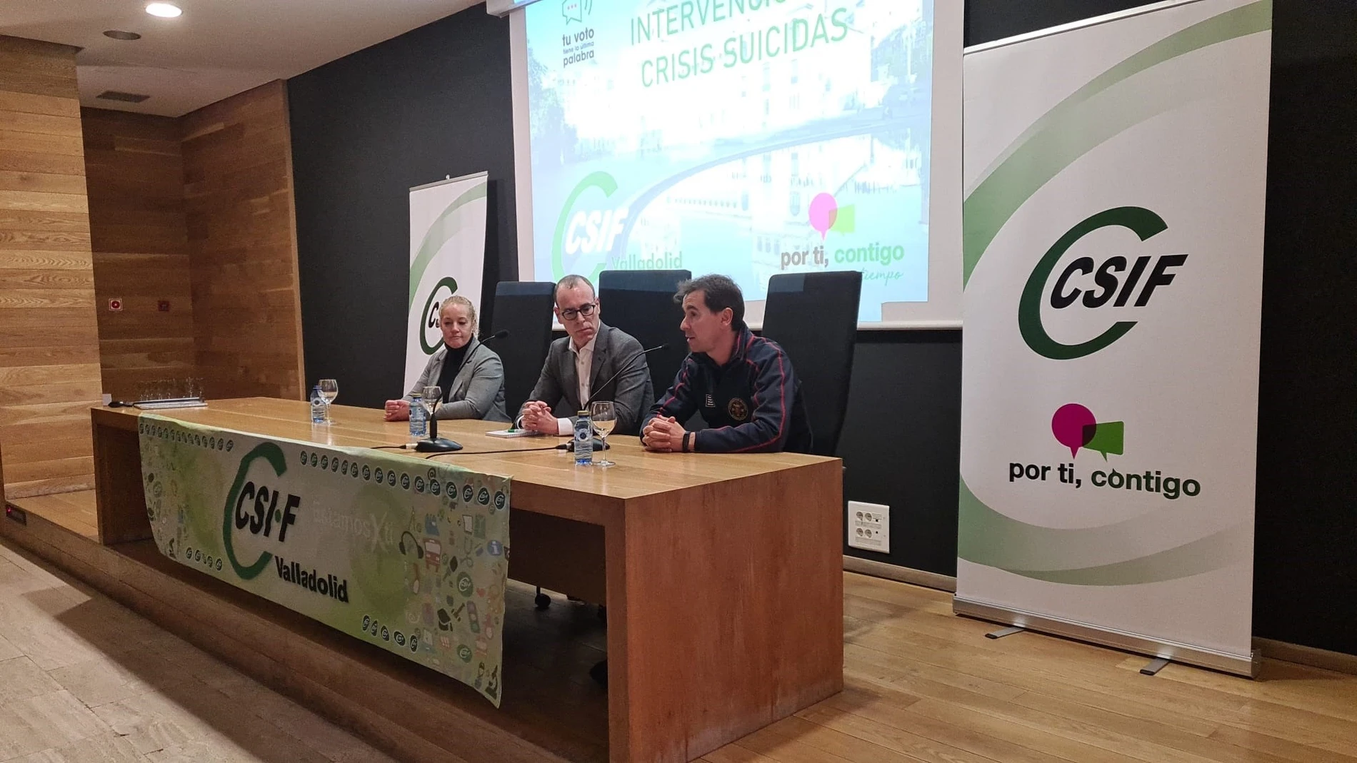 Imagen de la realización del curso 'Pautas básicas para la intervención en crisis suicidas', al que han asistido 90 bomberos y policías