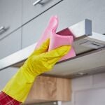 La limpieza del hogar supone una tarea tediosa y -en general- nada gratificante. Por eso tratamos de mantener unos mínimos… pero sin pasarnos | Fuente: Dreamstime