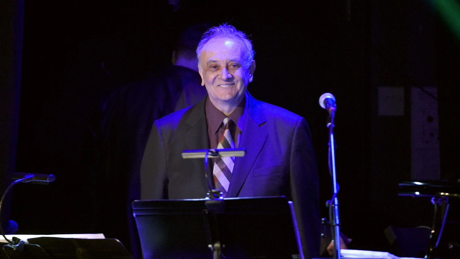 Angelo Badalamenti durante una actuación en 2015