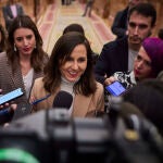 Las ministras de Igualdad, Irene Montero y de Derechos Sociales, Ione Belarra , durante la sesión de control del Gobierno celebrada este miércoles en el Congreso en Madrid