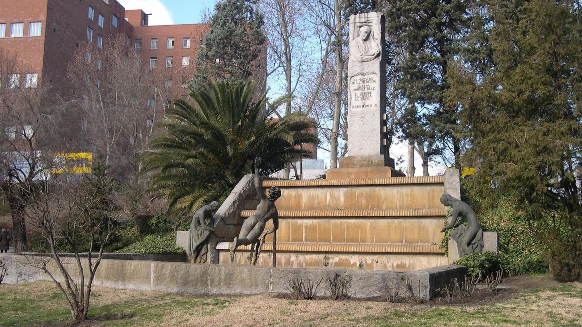 Monumento al doctor Jiménez Díaz