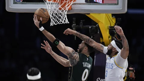 Jayson Tatum fue imparable para la defensa de los Lakers