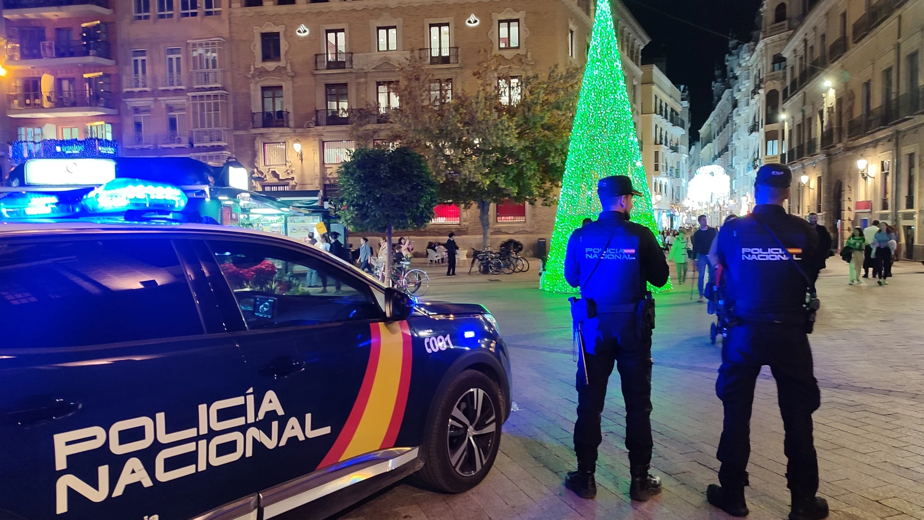 Unos 1.500 agentes uniformados y de paisano velarán por la seguridad en el sector comercial esta Navidad