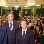  Salamanca tiñe de oro a la Hermandad de Donantes de Sangre y al Casino por ser “fuente de inspiración” para la ciudad