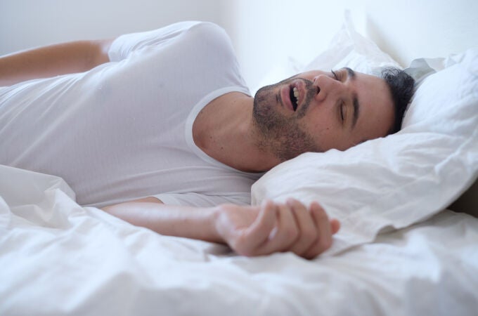 Los roncadores son más propensos a padecer apnea del sueño