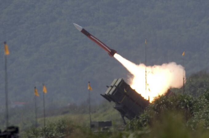 El Ejército ucraniano no quiere despidiciar misiles Patriot para eliminar estas viejas bombas soviéticas modificadas