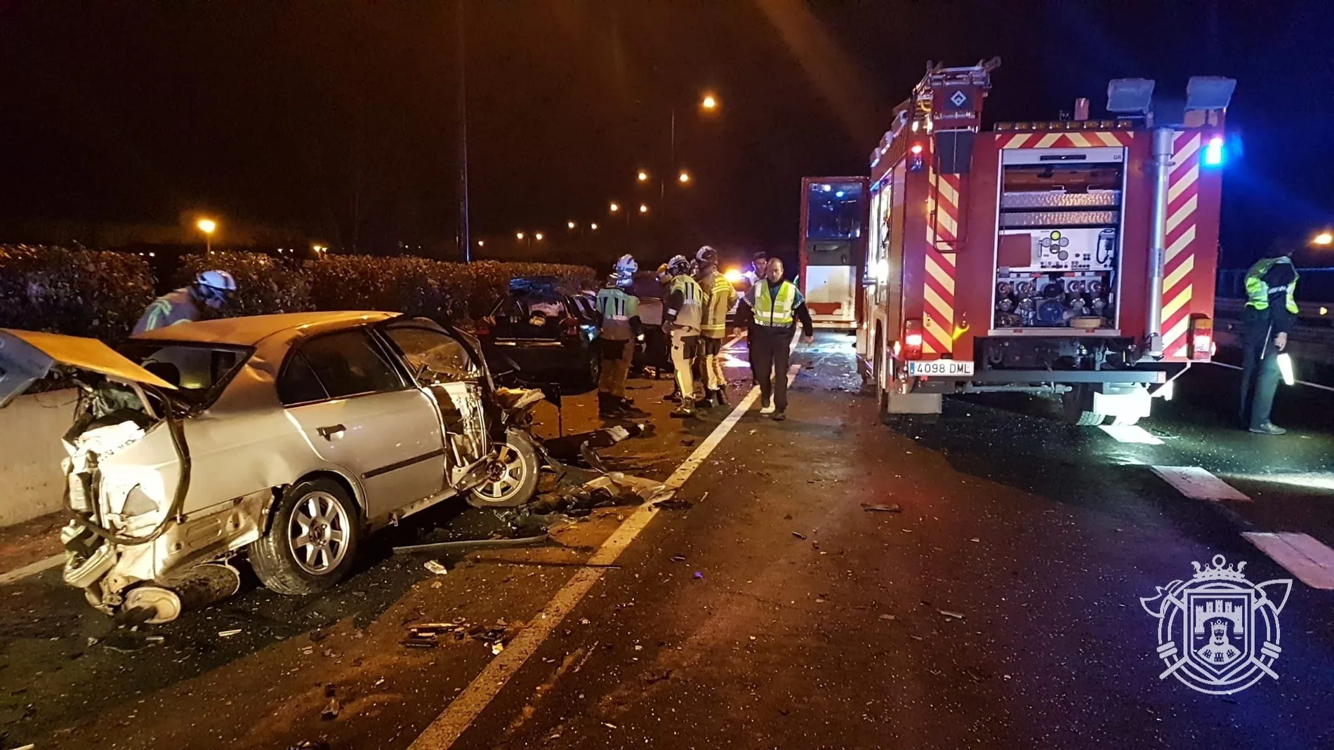 Accidente esta madrugada a la altura del kilómetro 1 de la ronda BU-11, en sentido Norte, en Burgos, a consecuencia de la cual han resultado heridas cuatro personas