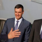 El Rey Felipe VI, a su llegada en AVE a la estación de Elche (Alicante) procedente de la estación Madrid-Chamartín-Clara Campoamor durante la inauguración de la línea de Alta Velocidad Madrid-Murcia