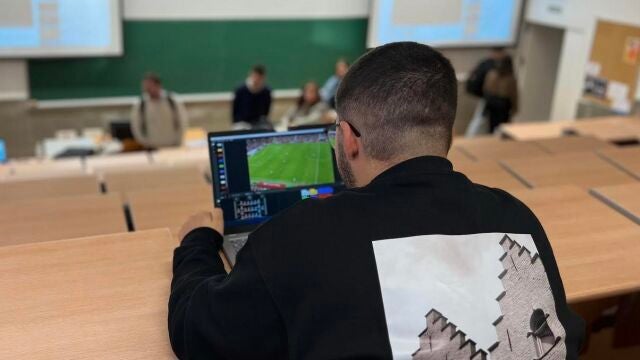 Juanjo Ramos, analista del Juventud Torremolinos, en la Universidad de Málaga