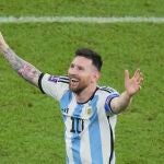 Lionel Messien el campo de juego tras ganar la final del Mundial de Catar 