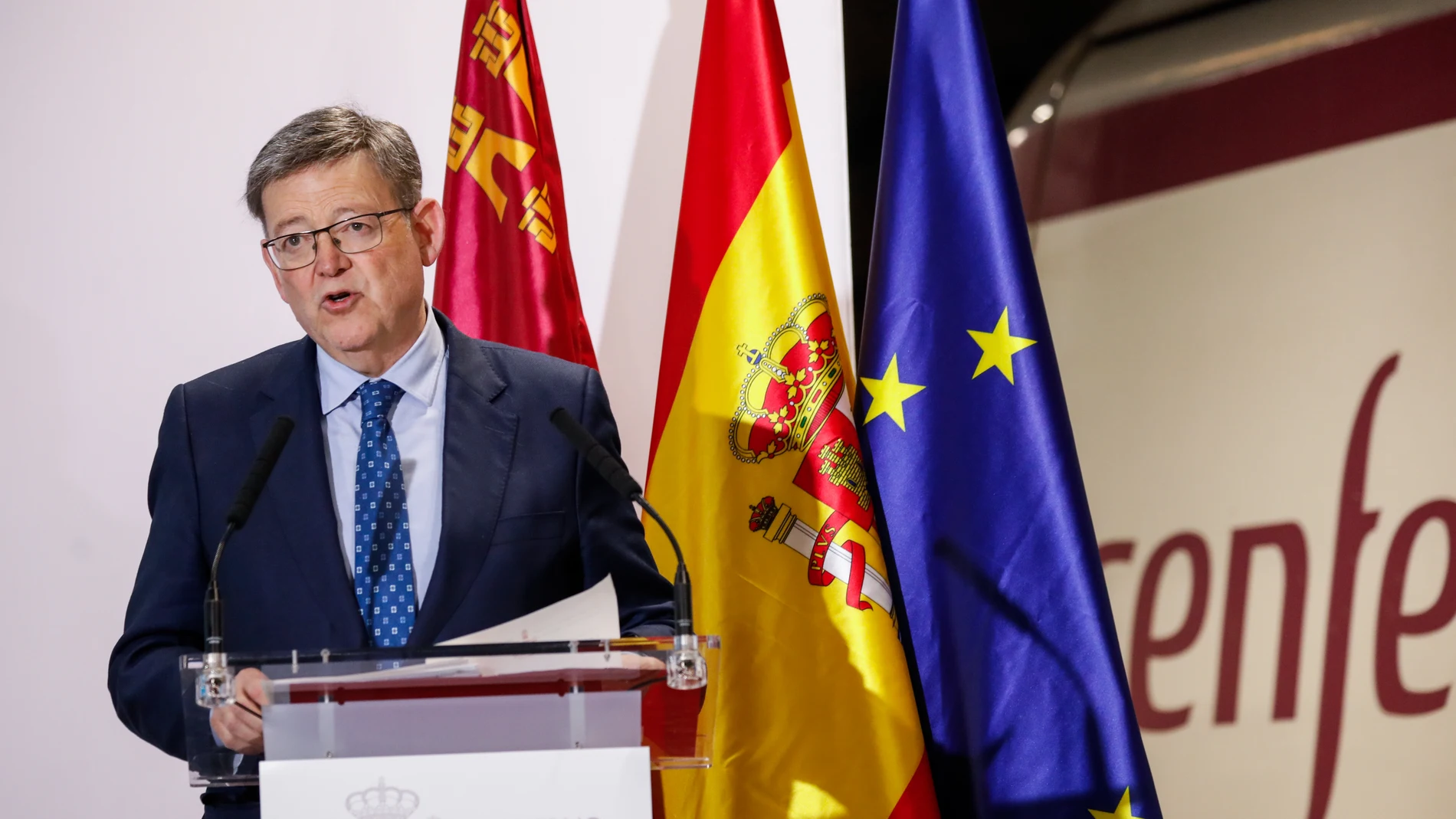 El presidente de la Generalitat Valenciana, Ximo Puig, interviene en la inauguración de la línea de AVE Madrid-Murcia, en la estación Murcia del Carmen