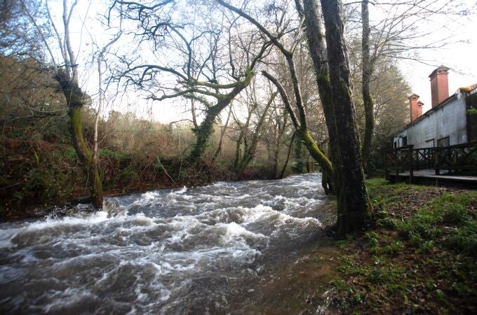 Imagen de archivo del desbordamiento del río Tea en Mondariz (Pontevedra). 