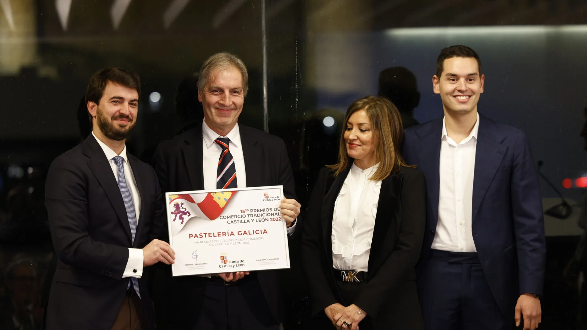 El vicepresidente de la Junta de Castilla y León, Juan García-Gallardo, preside la entrega de los XV Premios de Comercio