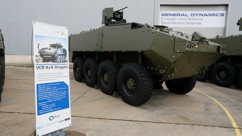 Uno de losblindados 8x8 "Dragón" presentados hoy