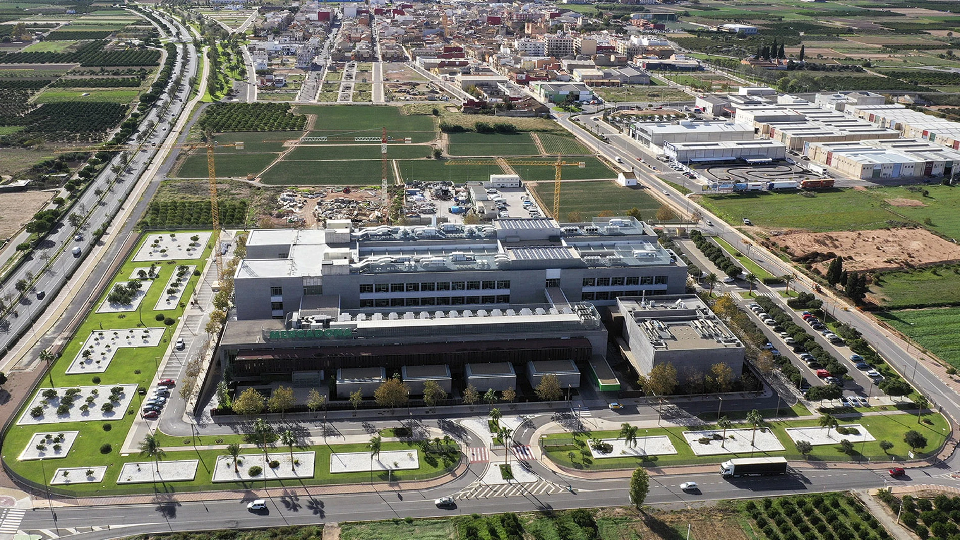 Vista aérea de las nuevas oficinas de Mercadona en Albalat dels Sorells (Valencia)