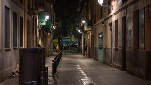 Calle dónde se encontraba el piso en el que ha sido detenido Miquel Ricart en el Raval, a 20 de diciembre de 2022, en Barcelona. Lorena Sopêna / Europa Press