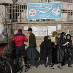 Estudiantes afganas desafían a los integristas en la Universidad de Kabul