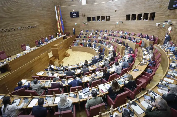 Ciudadanos escenifica su división en dos escenarios de la Comunidad Valenciana