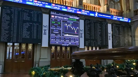 Paneles informativos de la Bolsa de Madrid