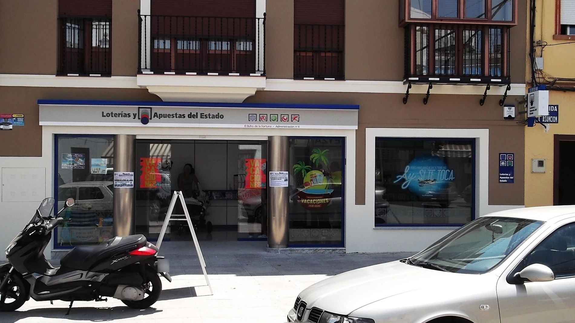 Imagen de la administración de Morón de la Frontera (Sevilla) ubicada en la avenida de la Asunción, número 4.LOTERIA DEL ESTADO
