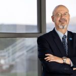 J. Tomás Gómez Árias está al frente del College of Business and Public Administration de la CSUSB