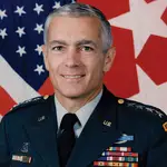 El ex comandante en jefe de la OTAN Wesley Clark