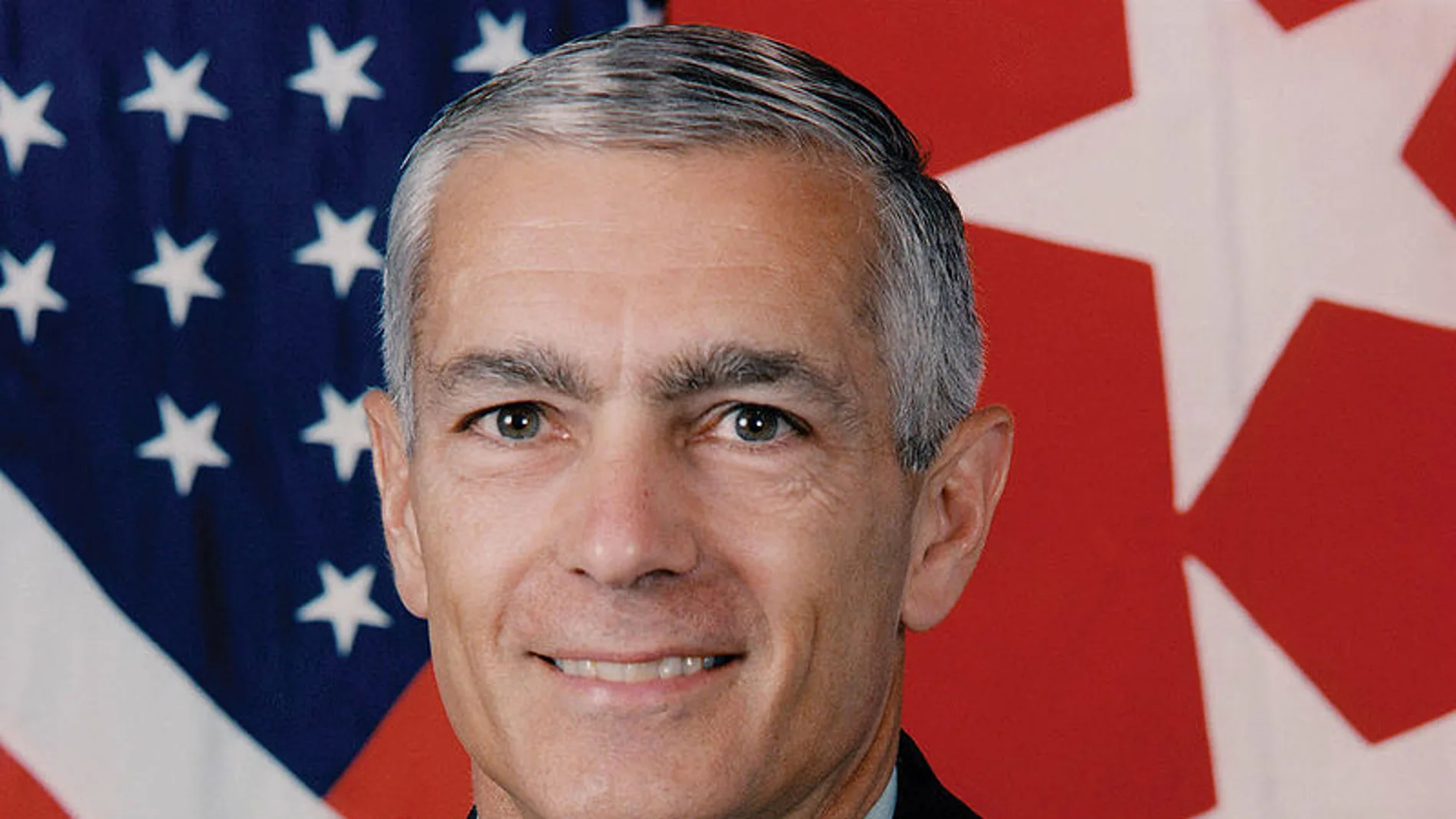 El ex comandante en jefe de la OTAN Wesley Clark