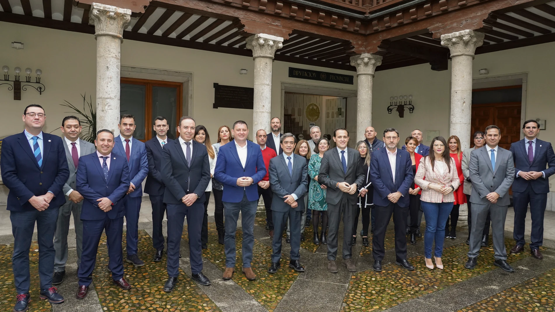 Corporación de la Diputación Provincial de Valladolid, presidida por Conrado Íscar