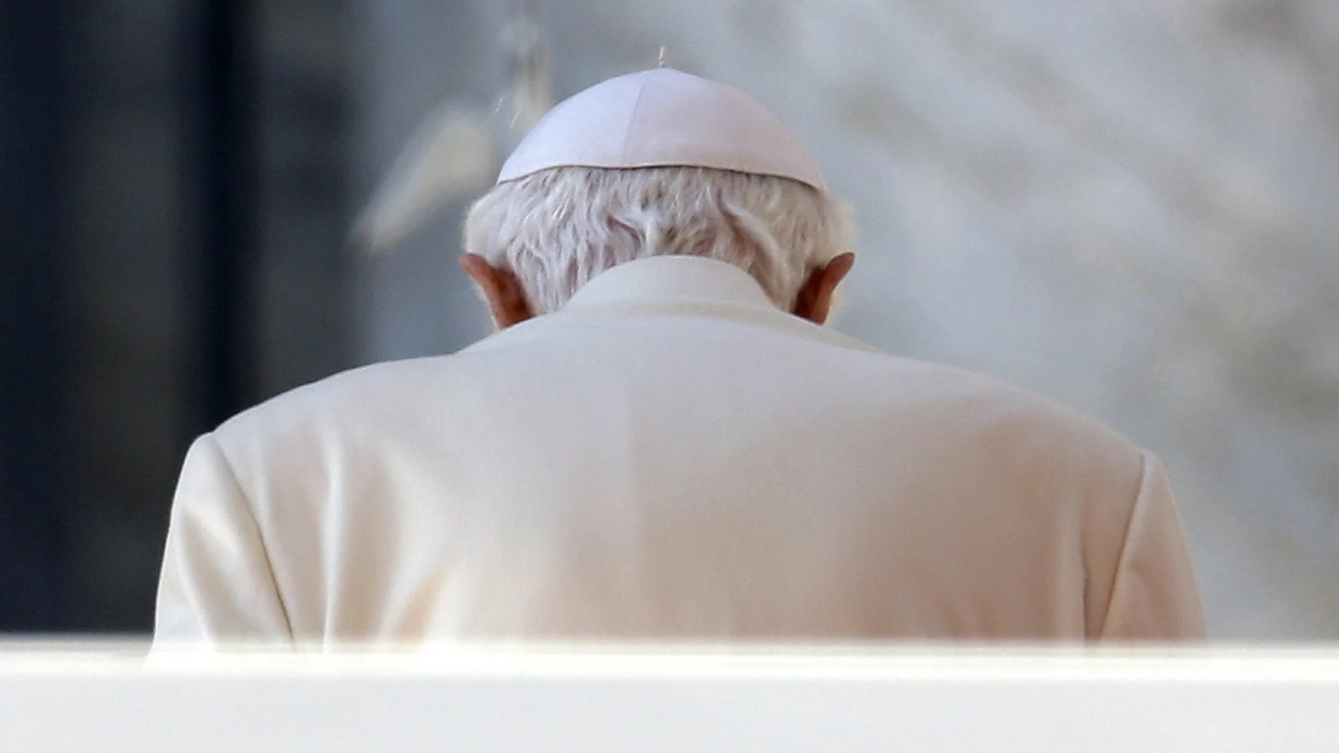 El Papa Benedicto XVI tras la última audiencia que celebró antes de su retiro en febrero de 2013