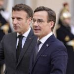 El presidente francés, Emmanuel Macron, cuyo país lidera la apuesta nuclear europea, con el primer ministro sueco, Ulf Kristersson, el pasado 3 de enero