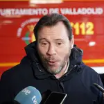 El alcalde de Valladolid, Óscar Puente, presenta los nuevos vehículos para el Servicio de Extinción de Incendios, Salvamento y Protección Civil