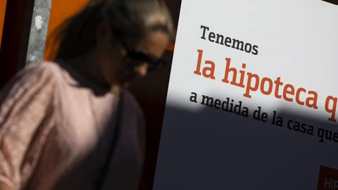 Imagen de un banco anunciando su oferta en hipotecas