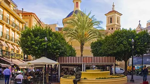 Imagen de la Plaza de las Flores de Murcia