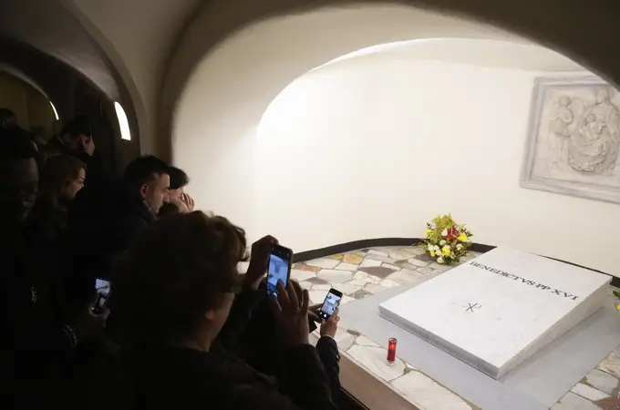 Vendetta post mortem del escudero de Benedicto XVI