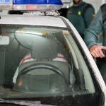 La Guardia Civil detiene al hombre que vivía con la joven de 24 años que ha muerto este domino por arma blanca en Piedrabuena (Ciudad Real), como presunto autor del ataque que le ha costado la vida.