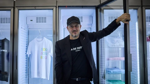 El chef Javier Bonet, se une al arquitecto y artista Luis Úrculo para crear en pleno centro de Madrid, “Galería Comercial” junto al restaurante Sala de Despiece, una tienda de moda, diseño y arte