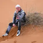 Carlos Sainz, minutos después del accidente que sufrió en el Dakar