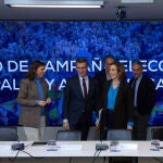 El presidente del PP nacional, Alberto Núñez Feijóo, la secretaria general del PP, Cuca Gamarra, el coordinador general y director de campaña, Elías Bendodo, y el portavoz del comité de campaña, Borja Sémper, llegan a la reunión del Equipo de Campaña para las próximas Elecciones Municipales y Autonómicas del 28 de mayo, en la sede del PP, a 12 de enero de 2023, en Madrid (España). Tras su nombramiento como director de campaña del PP para las próximas elecciones municipales y autonómicas del 28 de mayo, Bendodo tiene la encomienda de trabajar en la preparación de la campaña, ya que a lo largo del mes de enero están previstas las presentaciones de candidatos tanto a nivel autonómico como de los cabezas de lista de las capitales de provincia.12 ENERO 2023;PARTIDO POPULAR;POPULARES;Jesús Hellín / Europa Press12/01/2023
