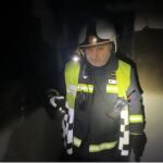 Los bomberos acudieron a sofocar el incendio y descubrieron el cadáver en el garaje